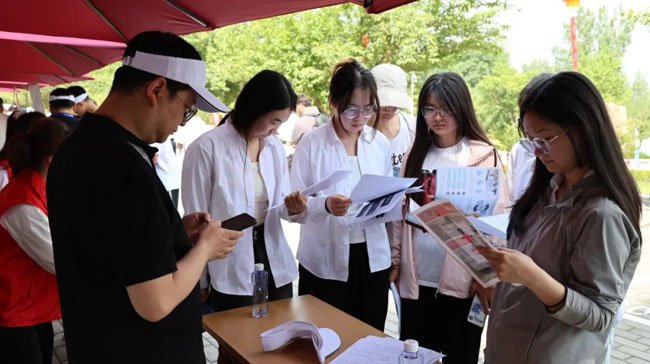继续浏览本次招聘会吸引了众多知名企业