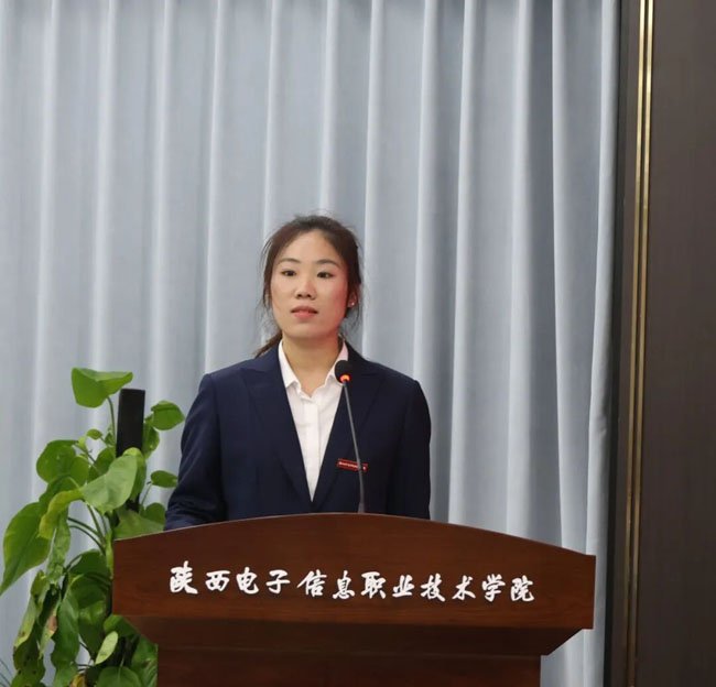 院长王明星