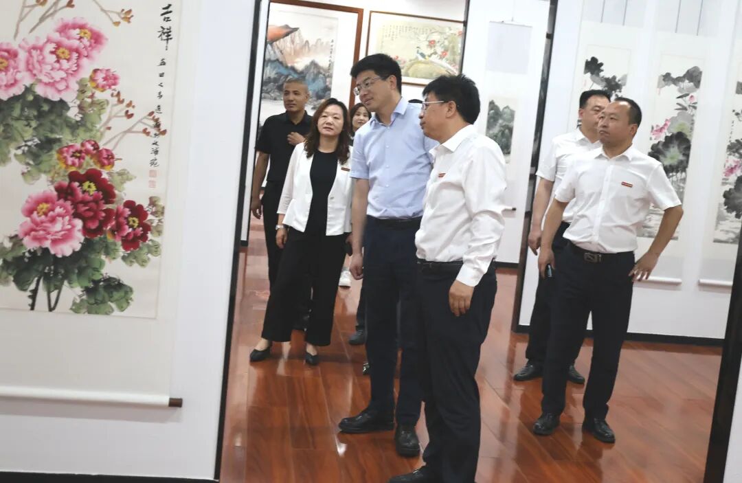 继续浏览推动职业教育资源共享