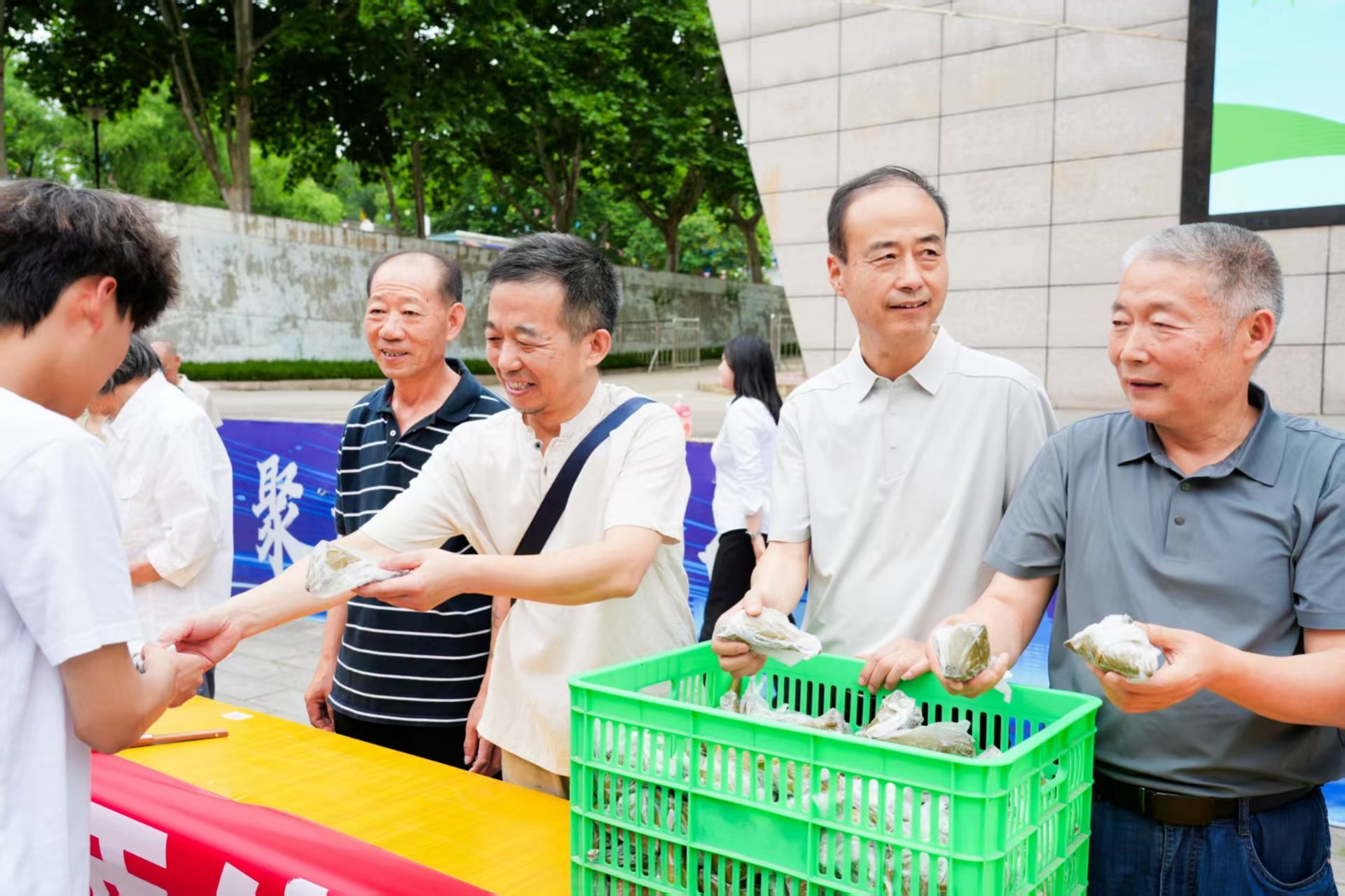 黄楼书画会顾问沈卡利