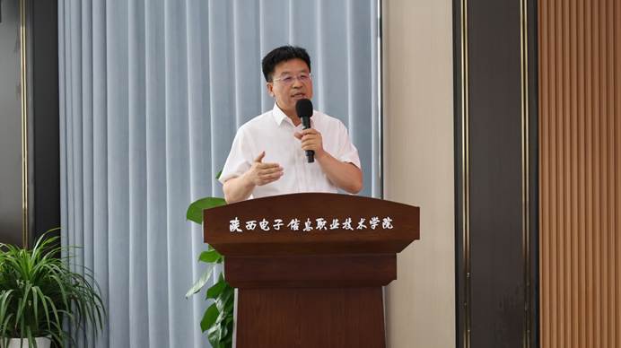 2026学年表彰大会顺利举行